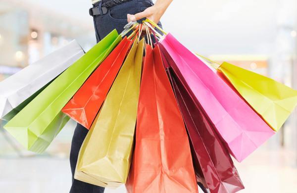 لباس یا فروشگاه فیزیکی ؟ لباس یا فروشگاه فیزیکی ؟